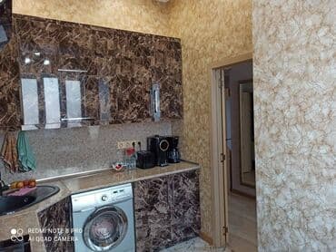 sibrizdə evlərin qiyməti: Bakı, 3 otaqlı, Köhnə tikili, m. Sahil, 80 kv. m — 11