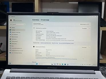 ASUS: • Model Asus VivoBook Go 15 • Prosessor i3-13gen • Ram 8GB 3200MHz — 5
