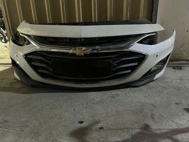 cobalt bufer: Ağ rəngdə, Chevrolet markalı avtomobilin ön bamperi. Bamper — 1