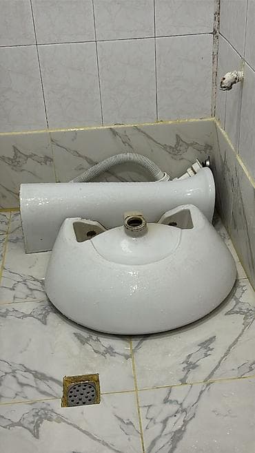 tülpan buket: Keramik ayaqüstü hamam lavabosu (piyada tipli) - Material: ağ — 1