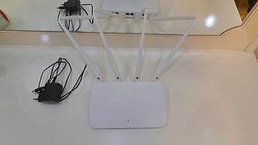 rollu maşın oyunu: Wi‑Fi router – 4 antennali, ağ korpus - 2.4 GHz diapazonda işləyən — 1