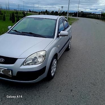 212 avtomobil: Kia Rio: 1.5 l | 2006 il Sedan — 3