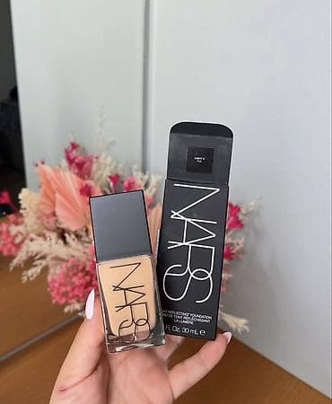 sade makyaj: Tonal krem, Nars, Yeni, Ünvandan götürmə, Pulsuz çatdırılma, Ödənişli çatdırılma — 2