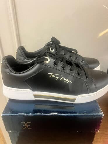 barya ayakkabı: Tommy Hilfiger brendindən olan bu qara rəngli dəri kedlər gündəlik — 2