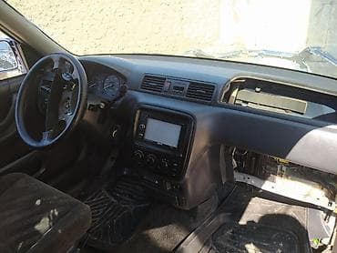 Honda CR-V: 2 l | 1999 il Ofrouder/SUV