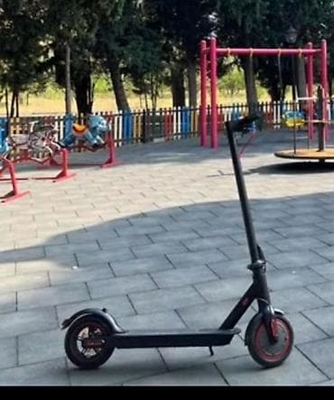 İşlənmiş Elektrik samokat 10", 251 - 350 Vt, 26 - 35 km/s, Ünvandan götürmə