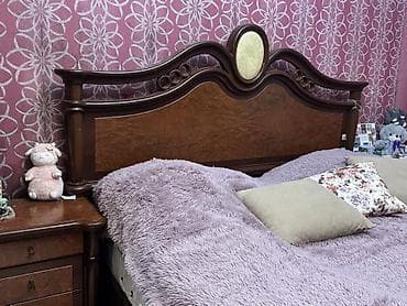 Двуспальная кровать, 2 тумбы — 2