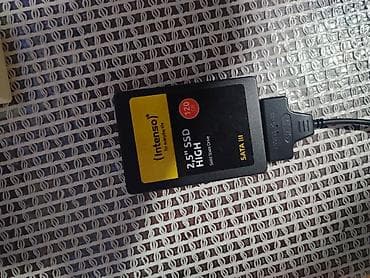 Elektronika: Xbox Series S oyun konsolu – xüsusi tematik vinil örtüklə Komplekt: - — 8