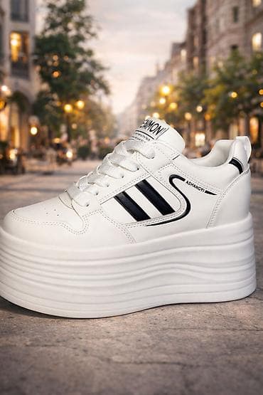 krosofka: Qalın platformalı ağ idman ayaqqabısı - Model: ASHANQY (etiketdə — 1