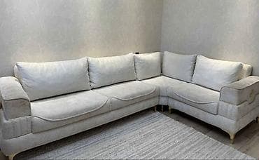 Künc divan 600₼. 2×3 olcude1 ildi alinib 1550 azn kocle bagli — 1