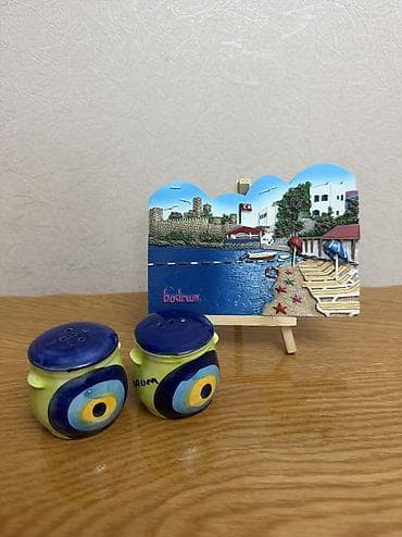 “Bodrum” suvenirlərin hər ikisi türkiyədən alınıb. Heç biri İstifadə