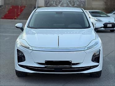 Продажа авто: Elektrik sedan – Hongqi E-QM5 - Kuzov: aerodinamik xəttlərə malik ağ — 1