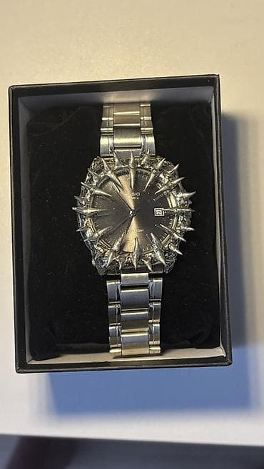 Наручные часы: Casio Quartz qol saatı – xüsusi dizaynlı “spike” kəskin detallar ilə — 2