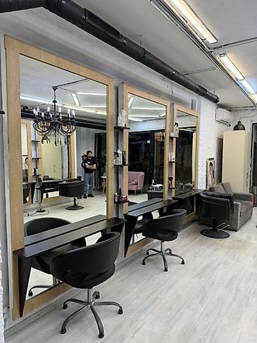 kiraye zabrat: Hazir Gözəllik Salonu İcarəyı verilir 28 May metrosuna 4/5 deyge — 4