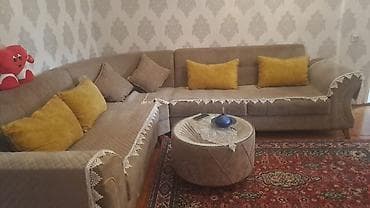 dəmir divanlar: Uqlavoy divan. 500azn. Yaxsi veziyyetde. Bazasi var. Ünvan — 1