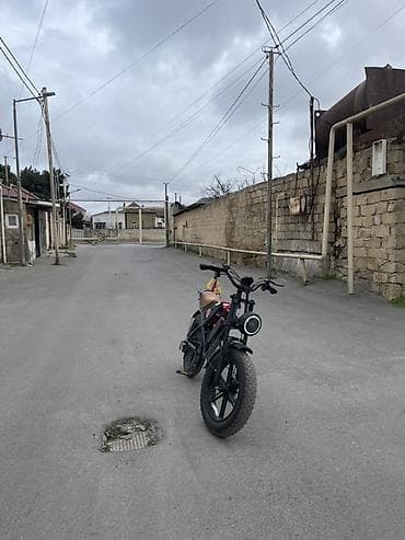 lxtx velosiped: Elektrik velosipedi – retro-moto üslublu şəhər/kross hibrid — 1