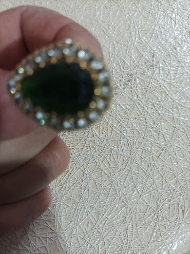 qizil alan: Zərgərlik üzüyü. Gümüş uzk - Böyük damla formalı yaşıl daşlı dizayn — 7