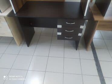 ofis masası 2. el: Yeni, İşçi üçün, Künc masa — 3