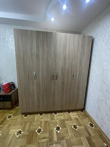 Yenidir 2 aydir cəmi işlənib real alıcıya endirim olacaq . Dörd qapılı