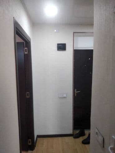 lənd kuruzer ucun led işıq lupası hardan tapmaq olar: Bakı, 2 otaqlı, Köhnə tikili, 38 kv. m — 2