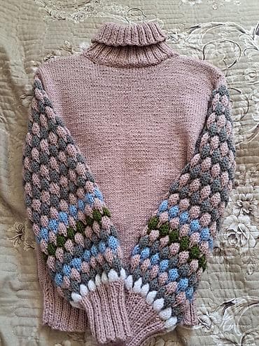 Şəxsi əşyalar: Toxunma qadın sviteri - Rəng: əsas bədən toz pembe; qollar çoxrəngli — 2