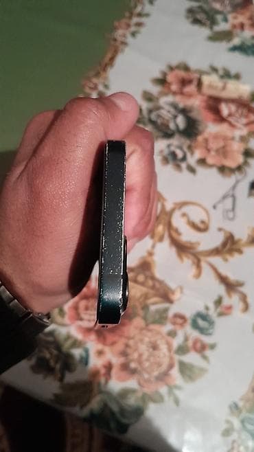 dubai iphone 15 pro max: IPhone 13, 128 GB, Midnight — 2