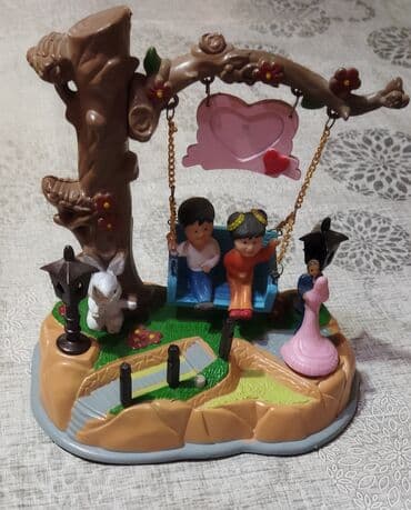 at suvinir: Fiqur — 1