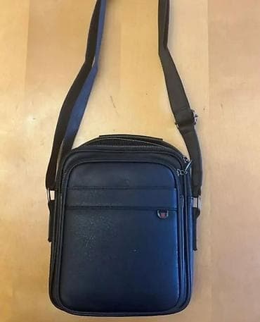 en ucuz notebooklar: Kompakt çiyin çantası – qara rəng - Material: süni dəri - Ölçü — 2