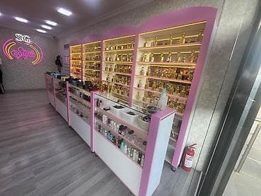 Moyka avadanlığı: Salam. Şəkildə gördüyünüz bütün vitrinlər, manekenlər və ətir — 3