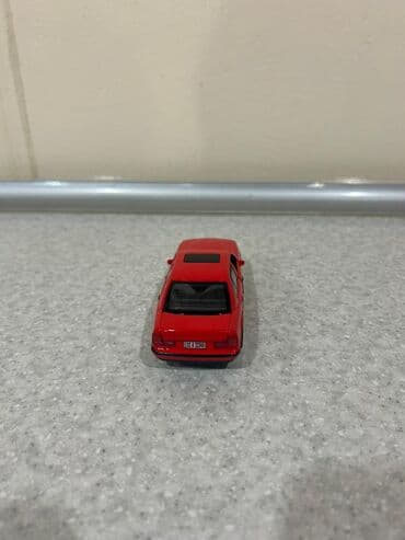 bmw 6 серия 633csi 4at: Təcili Satılır. Endirim Var. BMW E34 5cı serıya modelkası satılır — 4