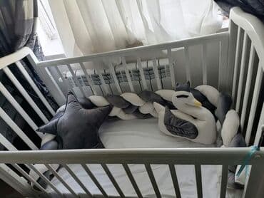 Restoran mebeli: Oğlan və qız üçün, Dördbucaq, Beşik, Dəst ilə, Matras ilə, Yellənmə mexanizmsiz — 1