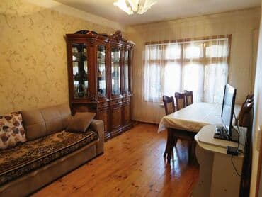 ist petrol tbilisi prospekti: Bakı, 3 otaqlı, Köhnə tikili, m. Həzi Aslanov, 85 kv. m — 2