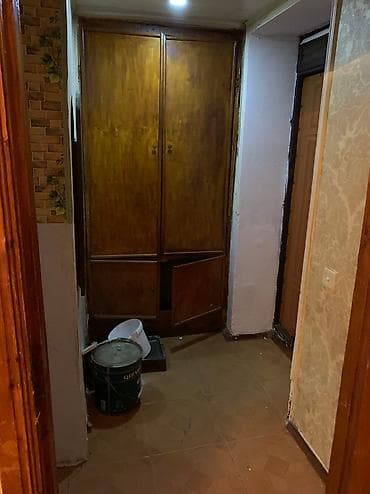 4 cü mikrorayon: Mehdiabad, 2 otaqlı, Köhnə tikili, 28 kv. m — 2