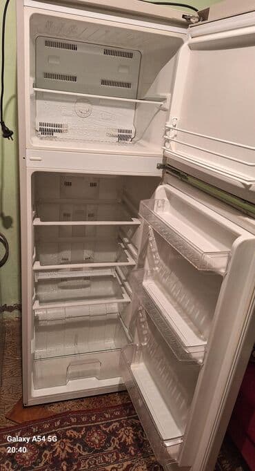 Сепараторы: 2 двери Beko Холодильник Продажа, цвет - Серый — 2