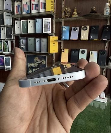 telefon iphone 16: IPhone 16, 128 GB, Ağ, Zəmanət, Simsiz şarj, Face ID — 7