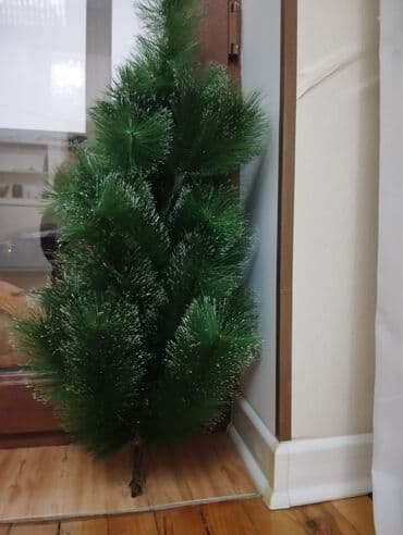 детские вещи на веревке: Yolka hun 80 azn — 1