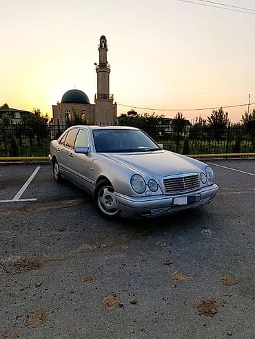 opel astra opel astra: Mercedes-Benz 200: 2 l | 1998 il Sedan — 4