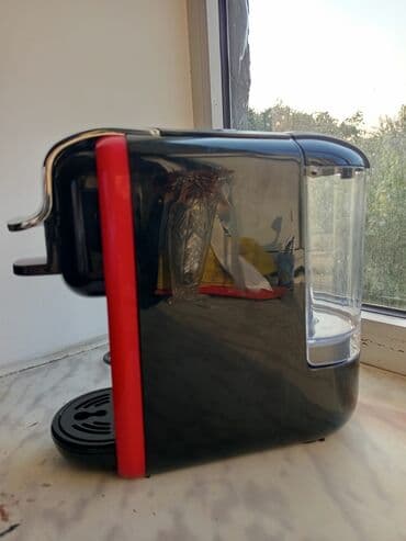 Qəhvə maşını Su qabı ilə