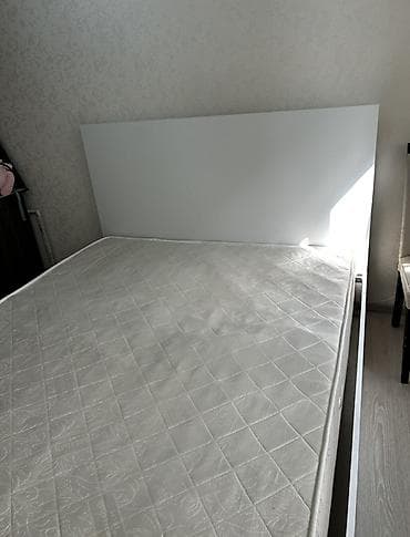Çarpayılar: İşlənmiş, İkinəfərlik çarpayı, Bazasız, Matras ilə, Siyirməsiz — 1