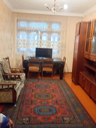 kirayə mkr: Nəsimi rayonu 4 mikrayonda Metro Əcəmi metrosu Avtobus dayanacaq — 1