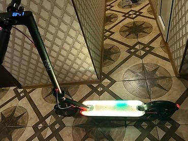 İşlənmiş Elektrik samokat 11", 251 - 350 Vt, 36 - 45 km/s, Ünvandan götürmə