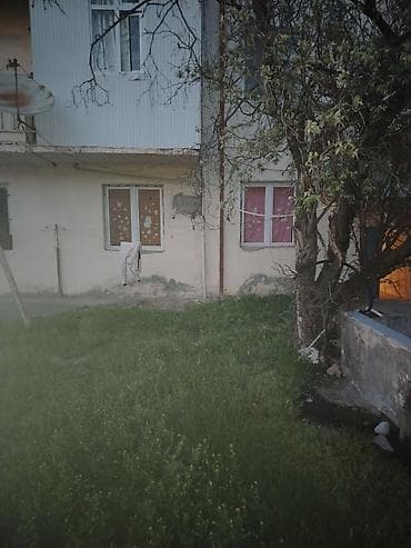 ucuz ev qapilari: Samux şəhər nəbiağalı qəsəbəsində köhnə xəstəxananın arxasında mərkəzi — 10