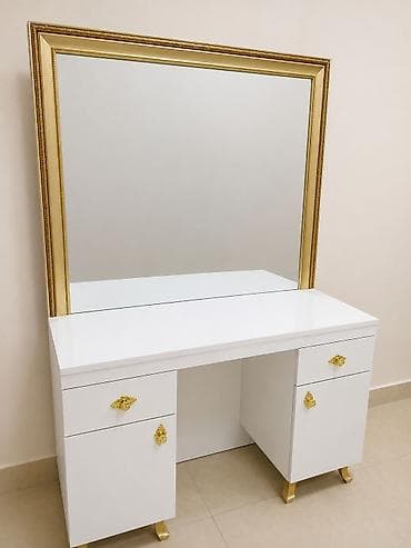 salon stol: Salon mebelləri dəsti – vizaj və manikür üçün - Vizaj masası və iri — 1