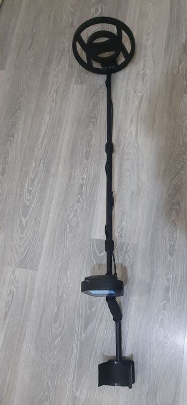 вешалка для одежды из дерева: Metal detektoru – rəqəmsal ekranlı, yüngül və tənzimlənən dizayn — 6