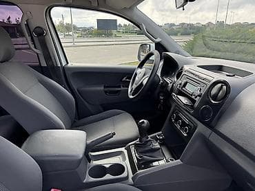 mersedes qapi: Volkswagen Amarok: 2 l | 2013 il Pikap — 2