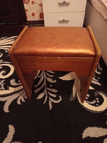 ikinci el stol: Oturacaq yeni kimidir. Qiyməti 10 azn — 1