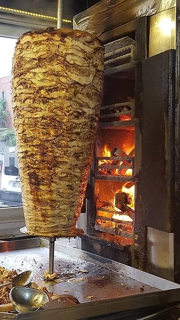 tecili santexnik ustasi: Aşpaz tələb olunur, Dönərçi, 3-5 illik təcrübə — 1