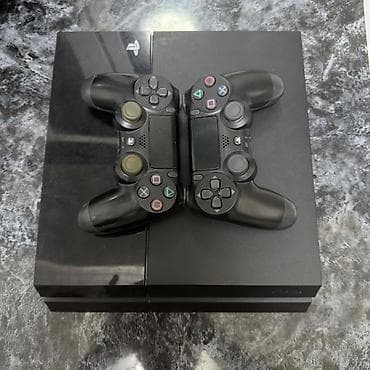 playstation 3 oyun diskleri: PS4 Fat + 2 Pult (Təcili satılır / Əla qiymət) — 2