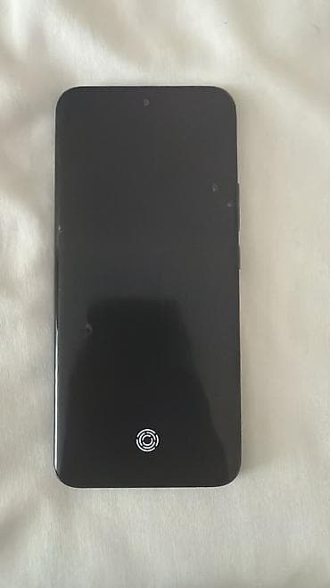 silver et ceken: Məhsul: Smartfon - Şık, mat tünd boz arxa panel və sol üst hissədə — 2