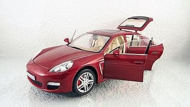 Porsche Panamera 1:18 miqyaslı kolleksiya modeli - Rəng: tünd lalafo.az -da Porsche Panamera 1:18 miqyaslı kolleksiya modeli - Rəng: tünd
